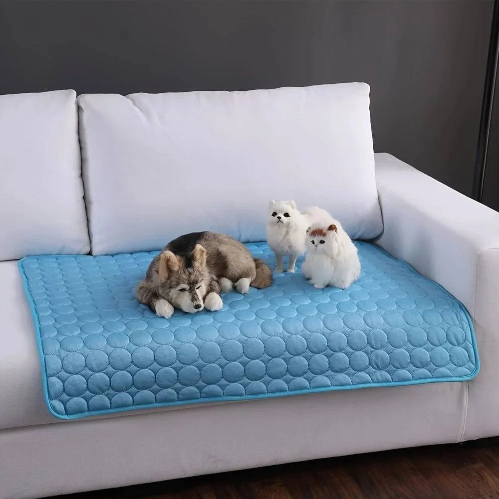 ❄️ Dog Cooling Mat – Summer Chill Pad for Pets of All Sizes